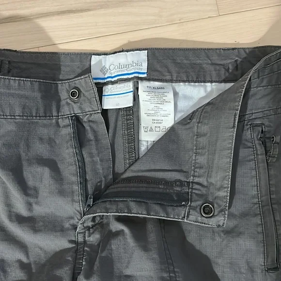 Columbia Gray Adjustable Waist Capris Size 10 - Picture 14 of 16